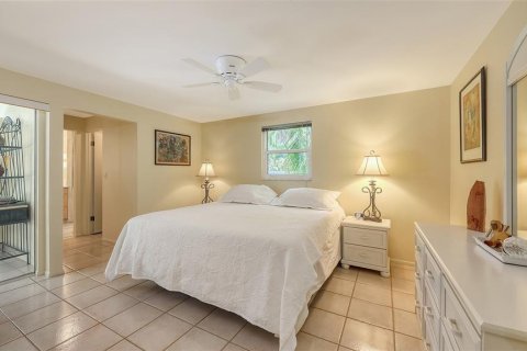 Villa ou maison à vendre à Sarasota, Floride: 2 chambres, 125.51 m2 № 1802966 - photo 11