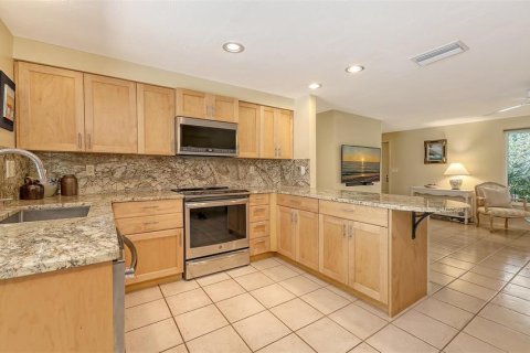 Villa ou maison à vendre à Sarasota, Floride: 2 chambres, 125.51 m2 № 1802966 - photo 3