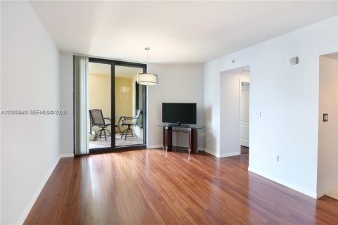 Condominio en alquiler en Fort Lauderdale, Florida, 2 dormitorios, 105.07 m2 № 2085569 - foto 3