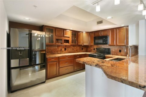 Condominio en alquiler en Fort Lauderdale, Florida, 2 dormitorios, 105.07 m2 № 2085569 - foto 7