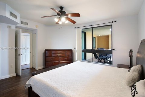 Condominio en alquiler en Fort Lauderdale, Florida, 2 dormitorios, 105.07 m2 № 2085569 - foto 9