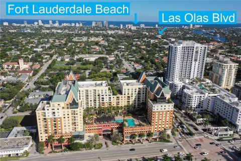 Condominio en alquiler en Fort Lauderdale, Florida, 2 dormitorios, 105.07 m2 № 2085569 - foto 19