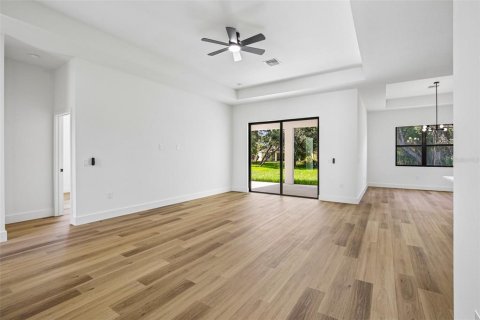 Villa ou maison à vendre à North Port, Floride: 3 chambres, 173.63 m2 № 2349656 - photo 5