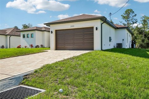 Villa ou maison à vendre à North Port, Floride: 3 chambres, 173.63 m2 № 2349656 - photo 2