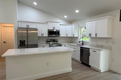 Casa en venta en Summerfield, Florida, 3 dormitorios, 130.06 m2 № 1913661 - foto 7