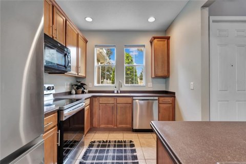 Townhouse in Winter Garden, Florida 2 bedrooms, 137.12 sq.m. № 2386029 - photo 6