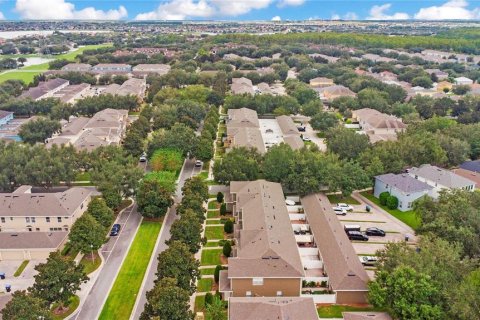 Townhouse in Winter Garden, Florida 2 bedrooms, 137.12 sq.m. № 2386029 - photo 26