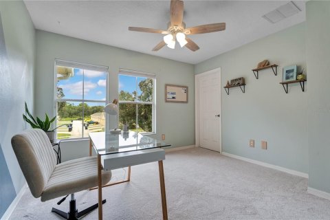 Townhouse in Winter Garden, Florida 2 bedrooms, 137.12 sq.m. № 2386029 - photo 16