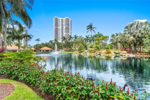 Copropriété à louer à Aventura, Floride: 2 chambres, 109.72 m2 № 2074125 - photo 25