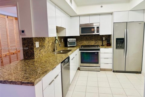 Copropriété à louer à Aventura, Floride: 2 chambres, 109.72 m2 № 2074125 - photo 9