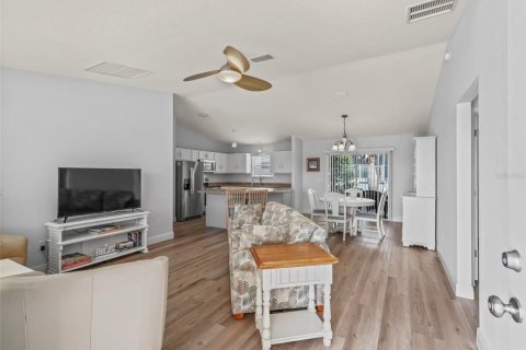 Villa ou maison à vendre à The Villages, Floride: 3 chambres, 129.32 m2 № 1609257 - photo 7