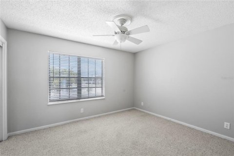 Townhouse in Apollo Beach, Florida 2 bedrooms, 89.19 sq.m. № 1912240 - photo 10