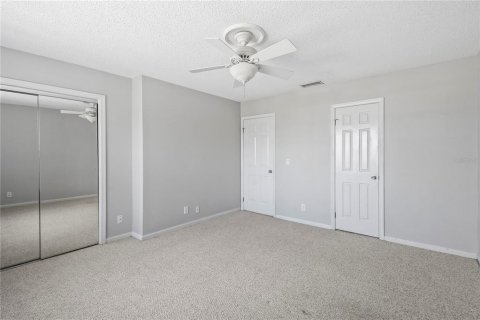 Townhouse in Apollo Beach, Florida 2 bedrooms, 89.19 sq.m. № 1912240 - photo 11