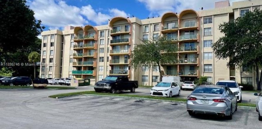 Condo in Miami, Florida, 1 bedroom  № 2014658