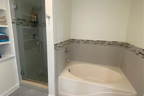 Copropriété à louer à Tampa, Floride: 2 chambres, 115.2 m2 № 1803673 - photo 10