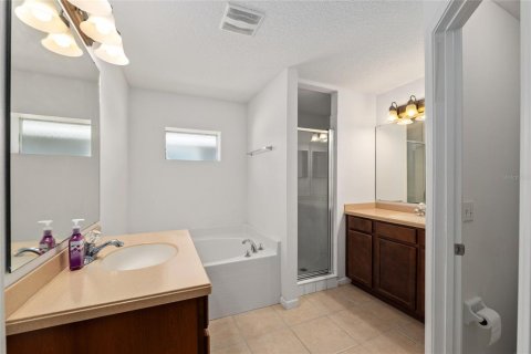 Casa en venta en Gainesville, Florida, 4 dormitorios, 178 m2 № 2195611 - foto 24