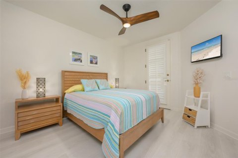 Condo in Sarasota, Florida, 2 bedrooms  № 1278033 - photo 24