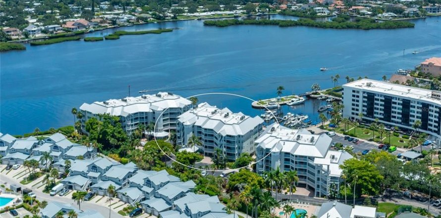 Condo in Sarasota, Florida, 2 bedrooms № 1278033