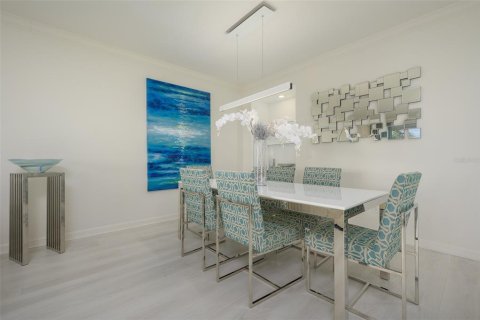 Condo in Sarasota, Florida, 2 bedrooms  № 1278033 - photo 13