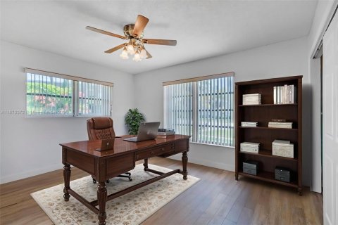 Casa en venta en Weston, Florida, 3 dormitorios, 216.65 m2 № 1928274 - foto 14