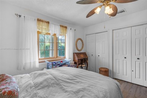 Casa en venta en Weston, Florida, 3 dormitorios, 216.65 m2 № 1928274 - foto 17