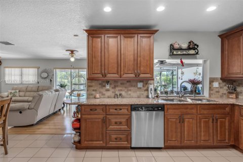 Casa en venta en Weston, Florida, 3 dormitorios, 216.65 m2 № 1928274 - foto 8