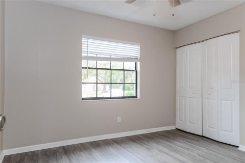 Villa ou maison à louer à Brandon, Floride: 3 chambres, 157.93 m2 № 1877002 - photo 12