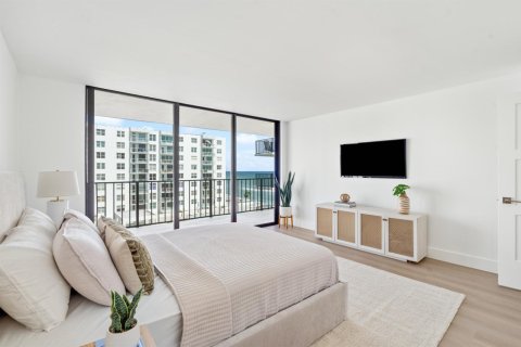 Condo in Palm Beach, Florida, 2 bedrooms № 2243858 - photo 15