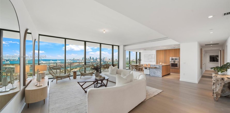 Кондоминиум с 3 спальнями в Майами-Бич, Флорида № 2012728