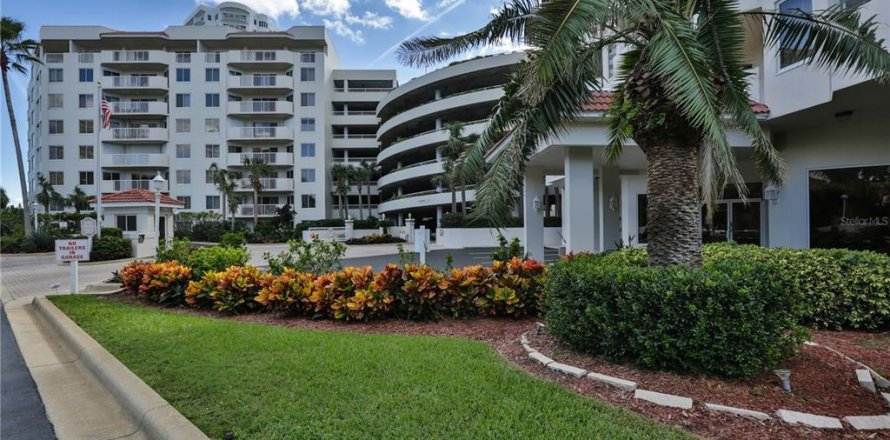 Condo à Daytona Beach Shores, Floride, 3 chambres № 1108955