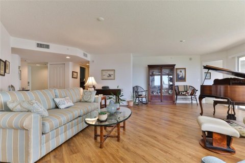 Copropriété à vendre à Daytona Beach Shores, Floride: 3 chambres, 159.33 m2 № 1108955 - photo 9