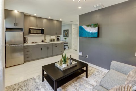 Apartamento en Hollywood, Florida 1 dormitorio, 38.55 m2 № 2048004