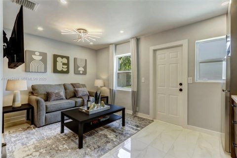 Apartamento en alquiler en Hollywood, Florida, 1 dormitorio, 38.55 m2 № 2048004 - foto 5