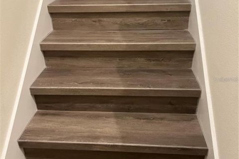 Снять в аренду таунхаус в Орландо, Флорида 10 комнат, 180.69м2, № 2199985 - фото 7