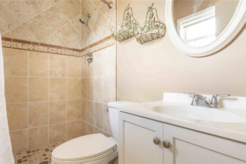 House in Orlando, Florida 4 bedrooms, 136.57 sq.m. № 1805136 - photo 24