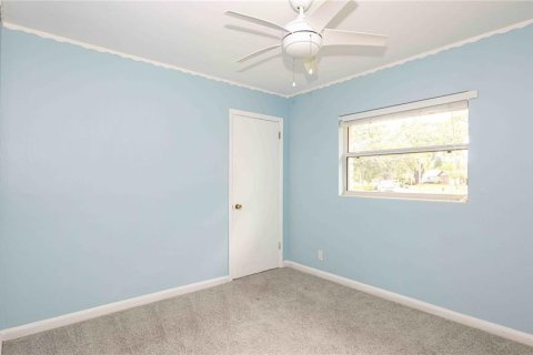 House in Orlando, Florida 4 bedrooms, 136.57 sq.m. № 1805136 - photo 21
