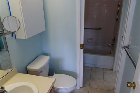 House in Dunedin, Florida 2 bedrooms, 72 sq.m. № 1778256 - photo 16