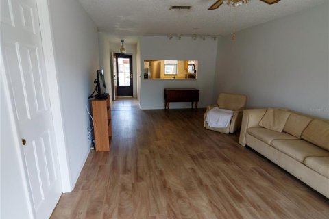 House in Dunedin, Florida 2 bedrooms, 72 sq.m. № 1778256 - photo 10