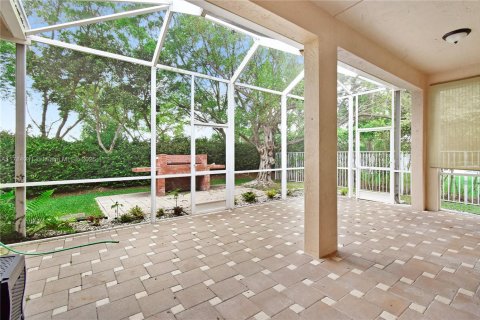 House in Weston, Florida 4 bedrooms, 230.03 sq.m. № 1645164 - photo 21