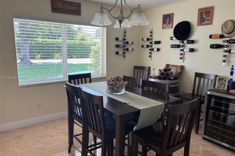House in Palmetto Bay, Florida 4 bedrooms № 1684327 - photo 8