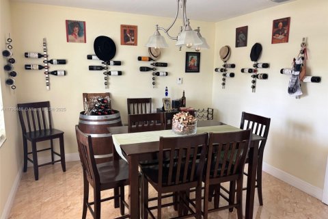 House in Palmetto Bay, Florida 4 bedrooms № 1684327 - photo 9