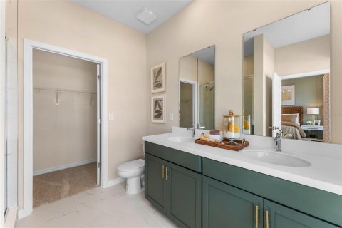 Townhouse in Apopka, Florida 4 bedrooms, 165.55 sq.m. № 2218661 - photo 12