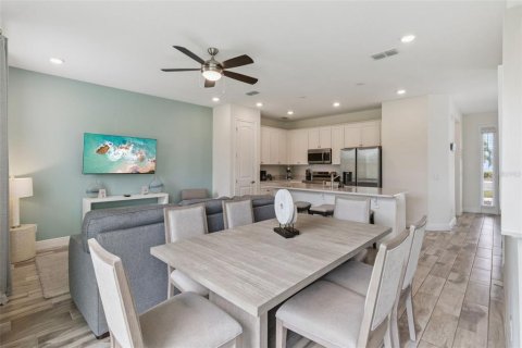 Adosado en venta en Kissimmee, Florida, 4 dormitorios, 159.05 m2 № 1919413 - foto 13