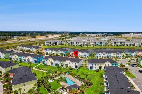 Adosado en venta en Kissimmee, Florida, 4 dormitorios, 159.05 m2 № 1919413 - foto 1
