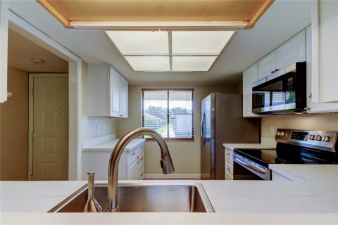 Casa en venta en Clearwater, Florida, 2 dormitorios, 95.69 m2 № 1637657 - foto 5