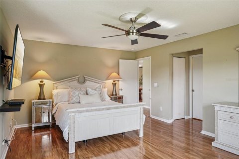 House in Sun City Center, Florida 3 bedrooms, 216.18 sq.m. № 1801846 - photo 5