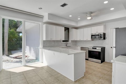 Casa en alquiler en Nokomis, Florida, 3 dormitorios, 306.76 m2 № 1839954 - foto 12