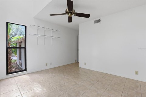 House in Sarasota, Florida 4 bedrooms, 197.51 sq.m. № 2151737 - photo 12