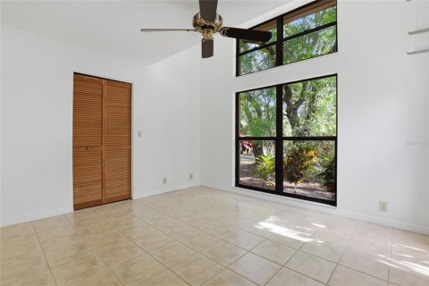 House in Sarasota, Florida 4 bedrooms, 197.51 sq.m. № 2151737 - photo 11