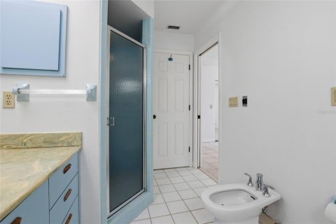 House in Sarasota, Florida 4 bedrooms, 197.51 sq.m. № 2151737 - photo 21